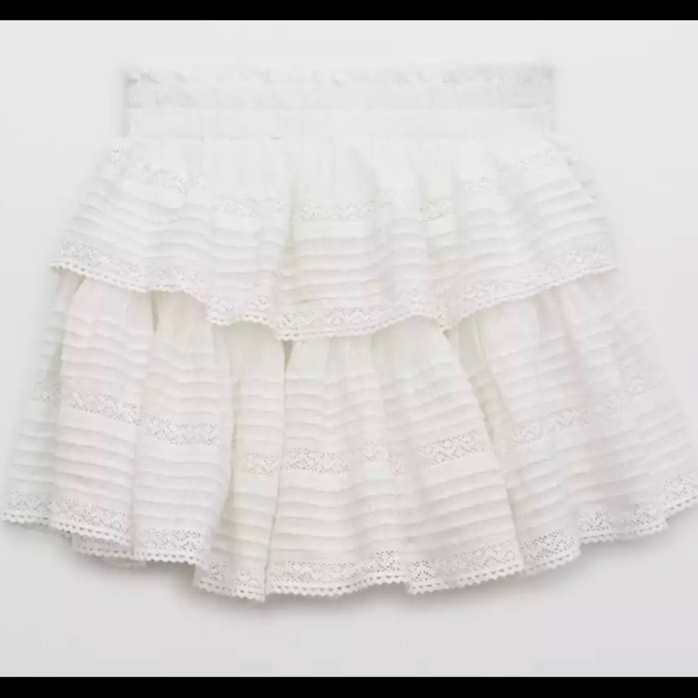 ISO white rock n ruffle aerie skirt